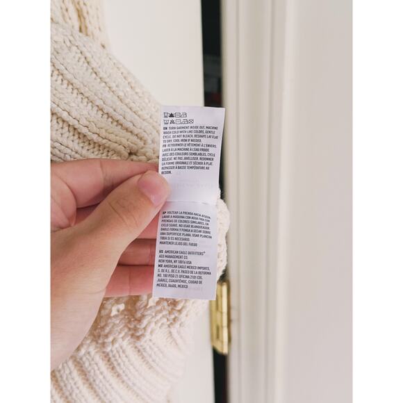 American Eagle Cream Crochet Long Sleeve Sweater Vintage XS Cozy Vintage Y2K - Picture 7 of 7